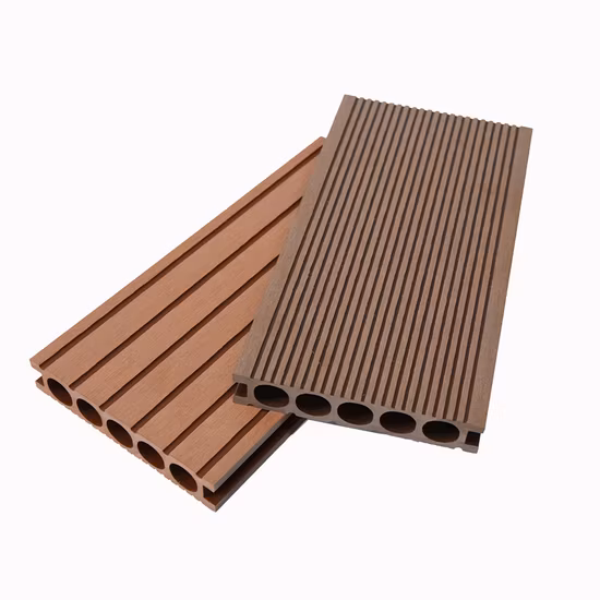Pavimentazione composita in plastica composita in legno WPC, colore teak artificiale, personalizzato, cavo personalizzato, 150 * 30 mm